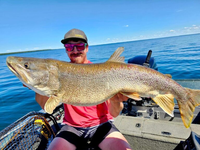 Lake Athapapuskow on your schedule